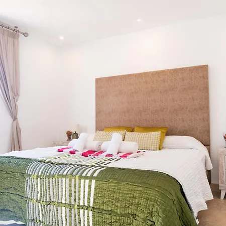Duplex Apartment *